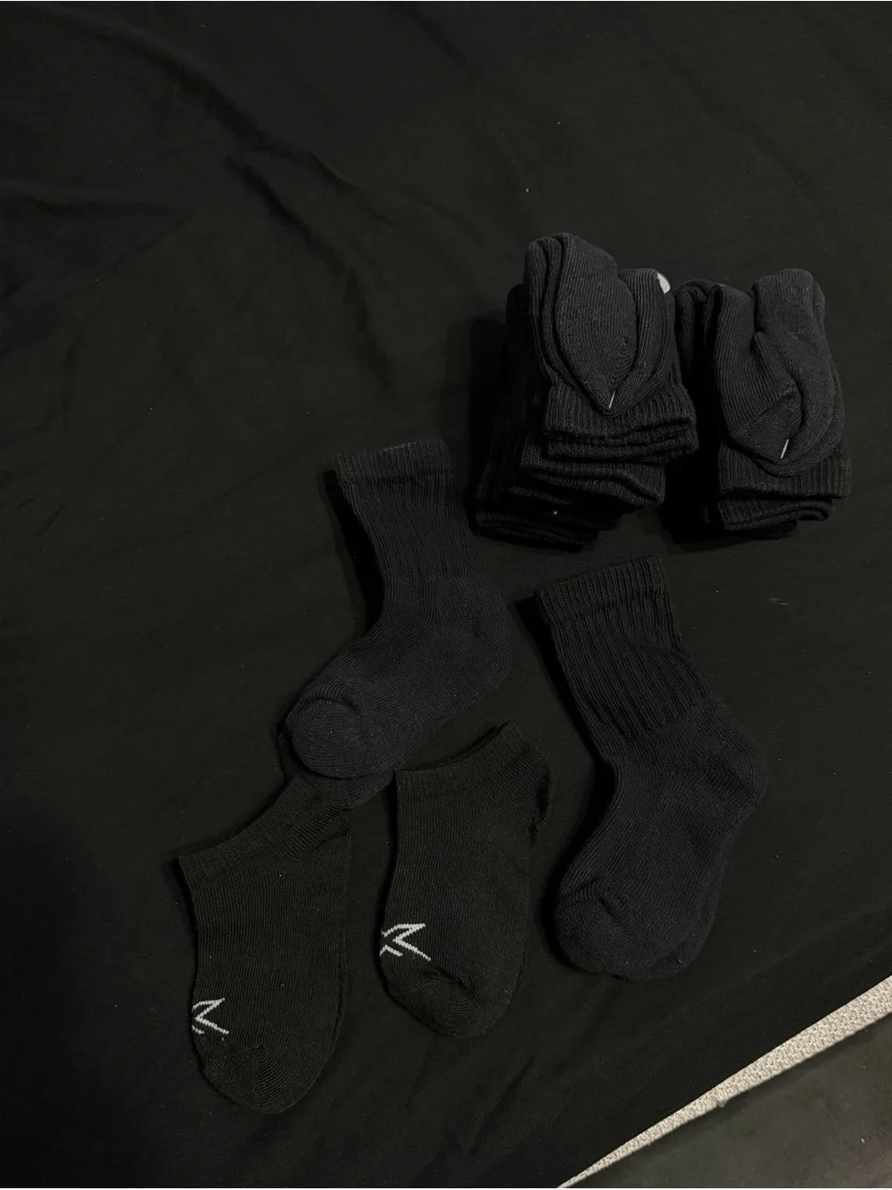 Pack of 9 Black Crew/Low Socks
